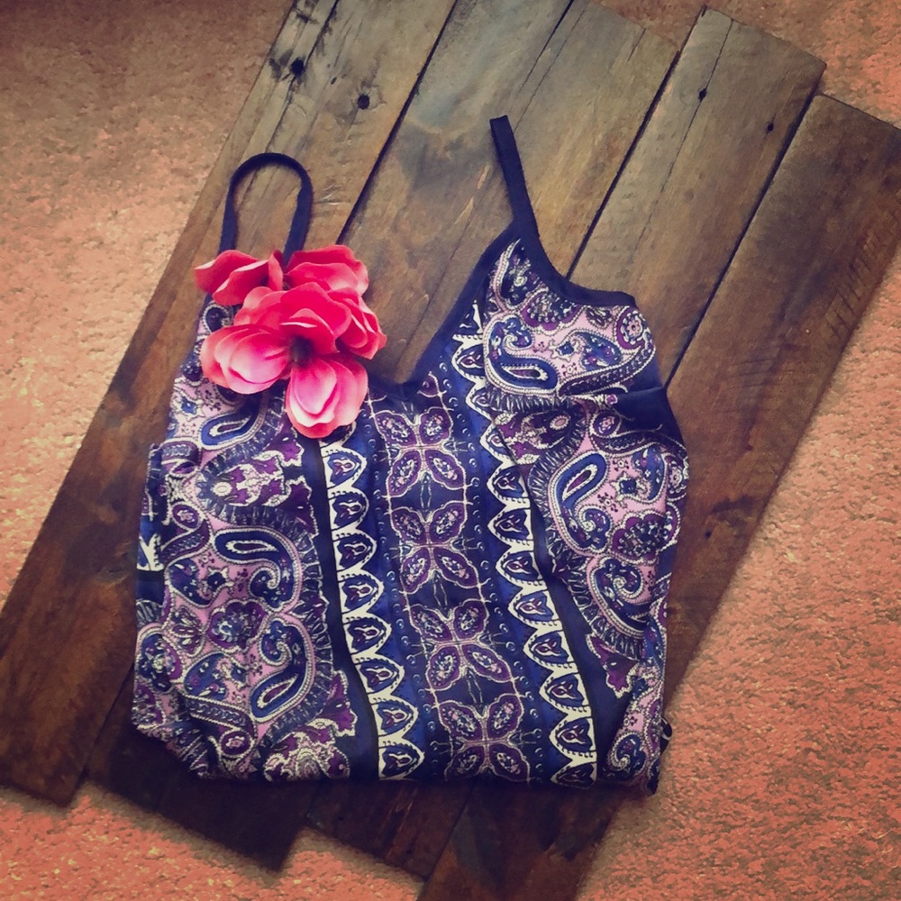 Floral tank